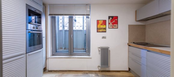 3 bedrooms Apartment in Rome, Italy No. 220991 9