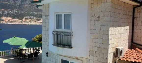 Villa 4+1 in Kas, Turkey No. 28028 2