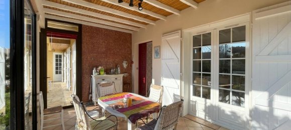 4 bedrooms House in Valence, France No. 336121 3