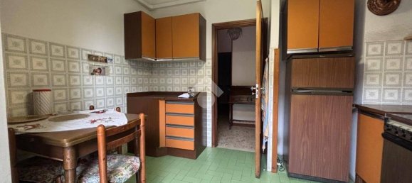 2 Schlafzimmer Wohnung in Reggio Emilia, Italy, Nr. 77344 9