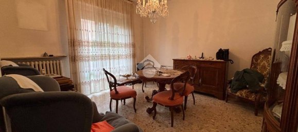 2 Schlafzimmer Wohnung in Reggio Emilia, Italy, Nr. 77344 2