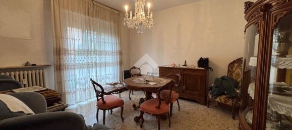 2 Schlafzimmer Wohnung in Reggio Emilia, Italy, Nr. 77344 13
