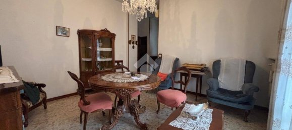 2 Schlafzimmer Wohnung in Reggio Emilia, Italy, Nr. 77344 4