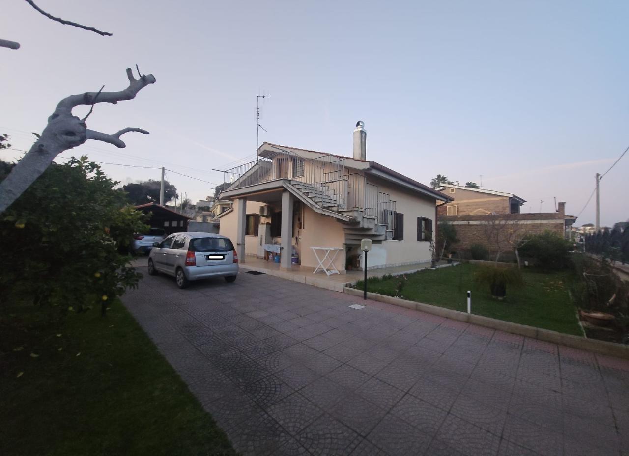 4غرفة فيلا في Ardea, Italy رقم 73513