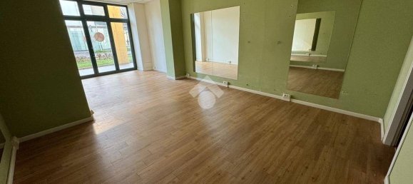 200m² Commercial property in Lugo, Italy No. 20460 17