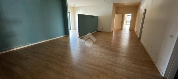 200m² Commercial property in Lugo, Italy No. 20460 10