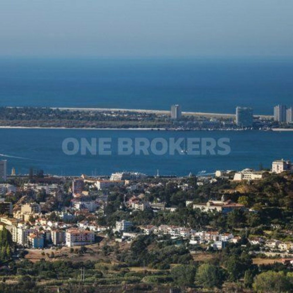 Terreno en Setubal, Portugal 14565 m² No. 49445