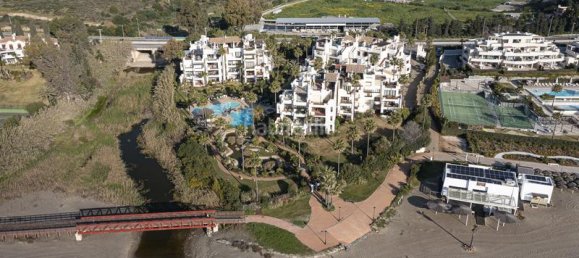 Penthouse T3 em Estepona, Spain N.º 137497 2