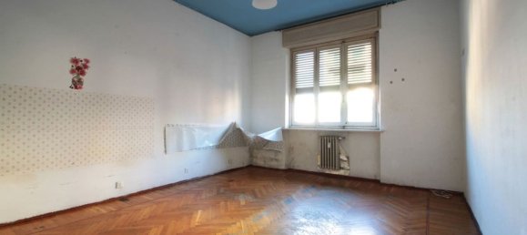 4 bedrooms Apartment in Turin, Italy No. 313296 12