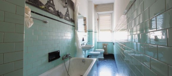 4 bedrooms Apartment in Turin, Italy No. 313296 11