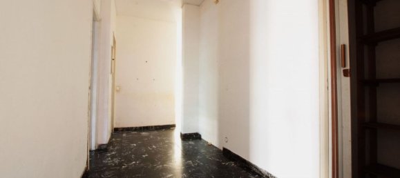 4 bedrooms Apartment in Turin, Italy No. 313296 9