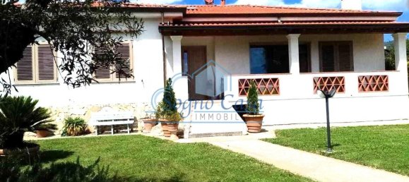 7 rooms Villa in Fosdinovo, Italy No. 125564 3