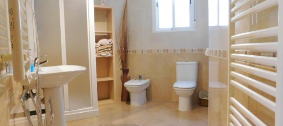 4 bedrooms Villa in Catral, Spain No. 13053 4