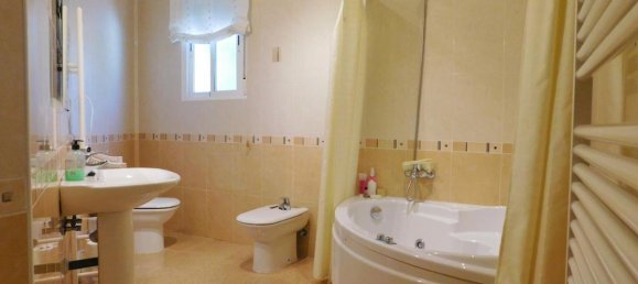 4 bedrooms Villa in Catral, Spain No. 13053 8