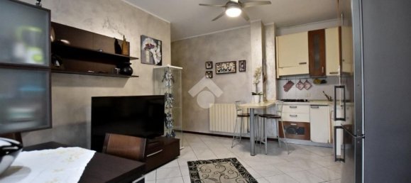 3 rooms Apartment in Liscate, Italy No. 331529 3