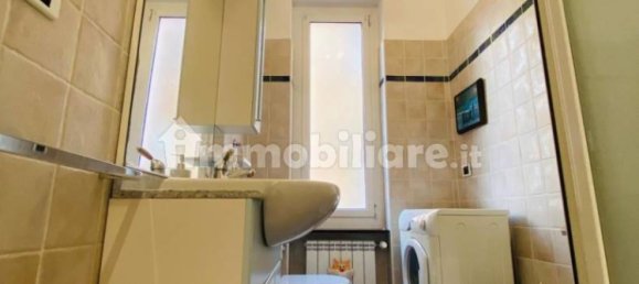 3 Schlafzimmer Wohnung in Genoa, Italy, Nr. 113038 34