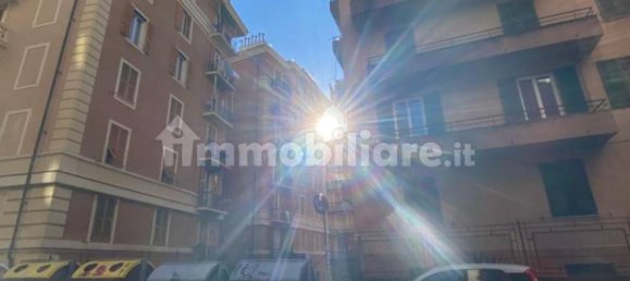3 Schlafzimmer Wohnung in Genoa, Italy, Nr. 113038 7