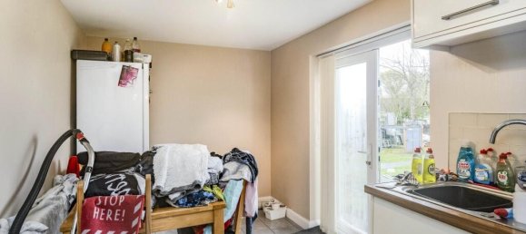  House in Swansea, United Kingdom No. 2425 4