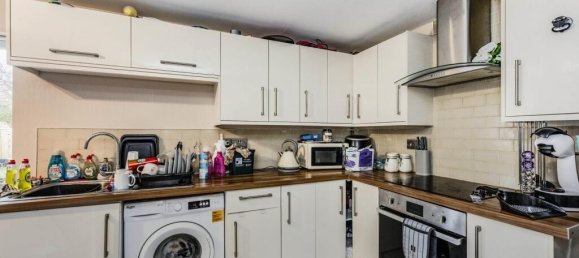  House in Swansea, United Kingdom No. 2425 5