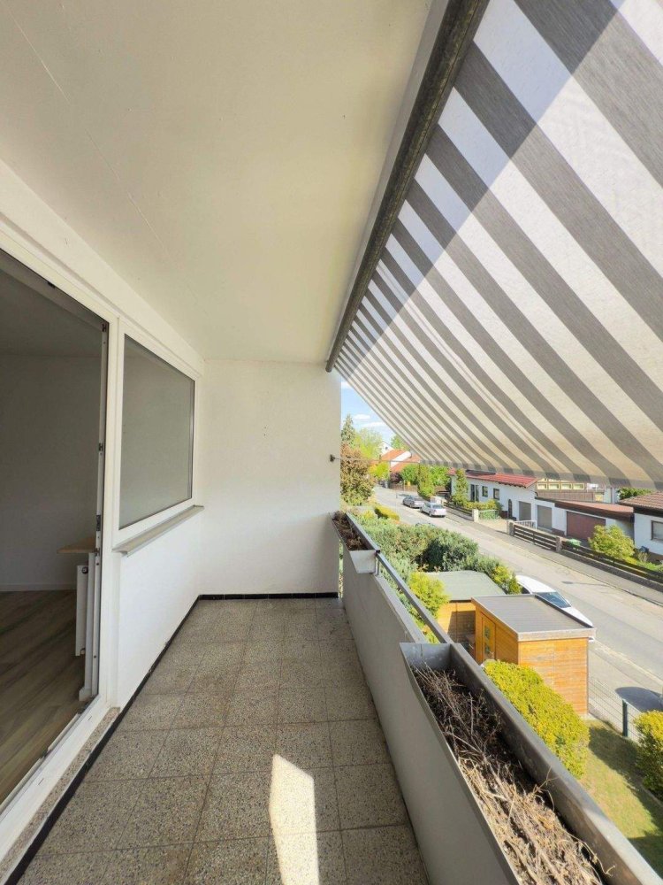 Квартира с 3 комнатами в Roth, Германия № 368047