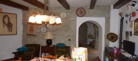 6 rooms House in Grizzana Morandi, Italy No. 82253 8