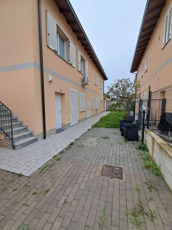 Apartamento de 2 divisões em Giussago, Italy N.º 42566