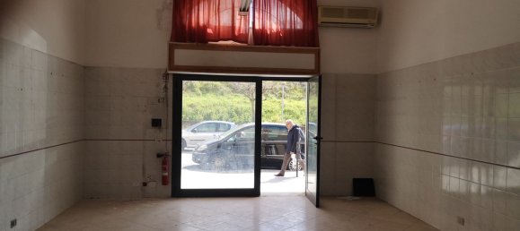 Gewerbliche Immobilie in Vallo della Lucania, Italy 90m², Nr. 120360 13