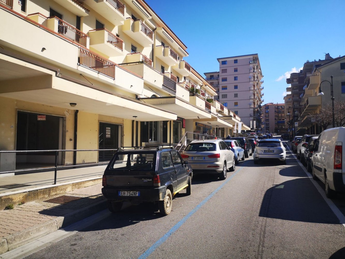 Gewerbliche Immobilie in Vallo della Lucania, Italy 90m², Nr. 120360