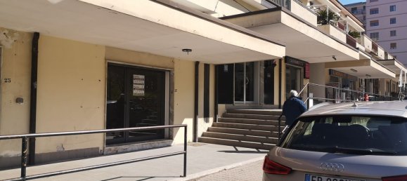 Gewerbliche Immobilie in Vallo della Lucania, Italy 90m², Nr. 120360 2