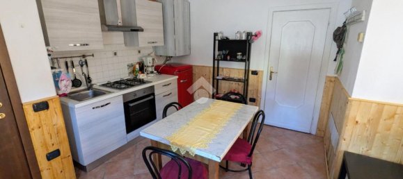 2 rooms Apartment in Costa Volpino, Italy No. 2940 8