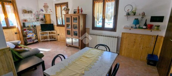 2 rooms Apartment in Costa Volpino, Italy No. 2940 4