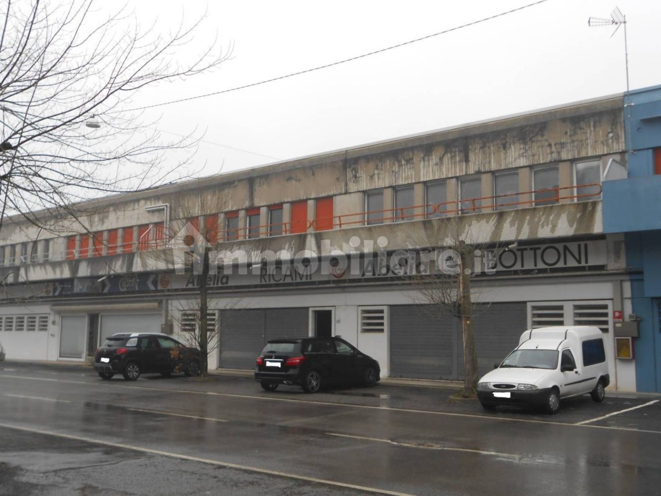 600m² Warehouse in Argelato, Italy No. 379717