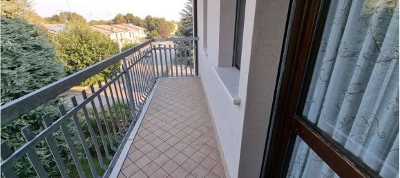 3 rooms Apartment in Goito, Italy No. 23218 37