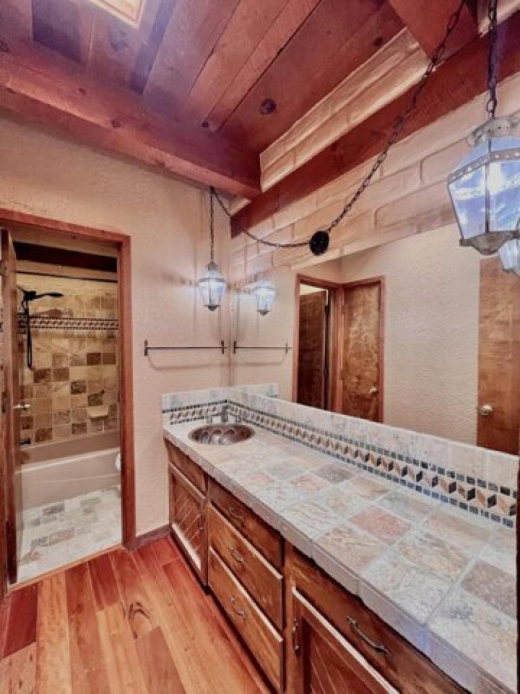 3 bedrooms House in Corrales, USA No. 384213