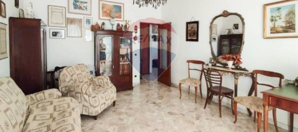 Квартира с 3 спальнями в Бари, Италия № 317328 6