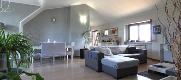3 Schlafzimmer Wohnung in Brandizzo, Italy, Nr. 299983 2
