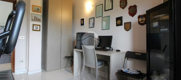 3 Schlafzimmer Wohnung in Brandizzo, Italy, Nr. 299983 26