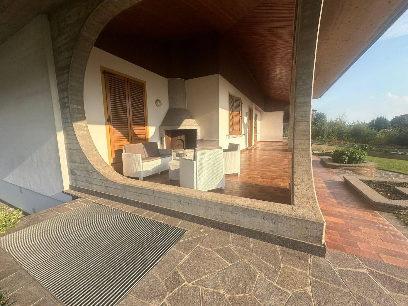 6 bedrooms Villa in Borgosatollo, Italy No. 393362