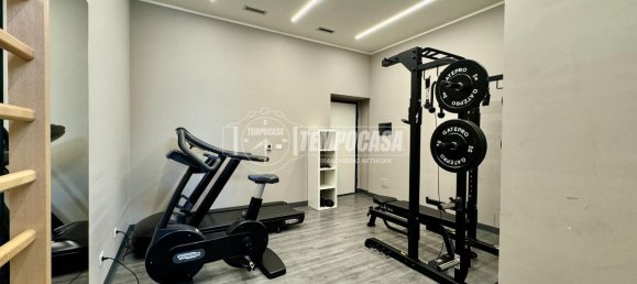 Studio in Turin, Italy No. 8642 19