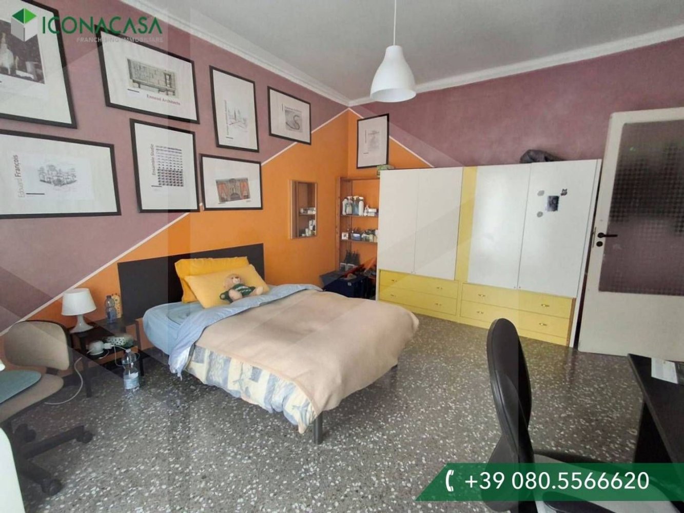 Квартира с 4 комнатами в Бари, Италия № 21502