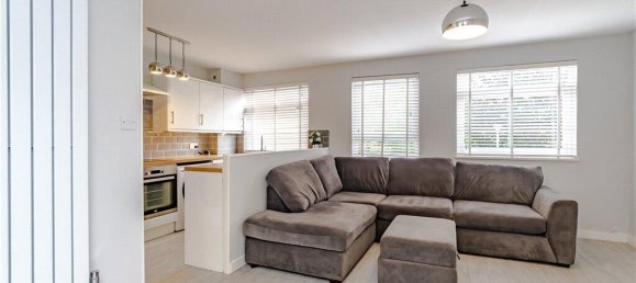 1 bedroom Apartment in Selsdon, United Kingdom No. 8128 11