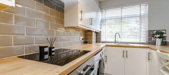 1 bedroom Apartment in Selsdon, United Kingdom No. 8128 3
