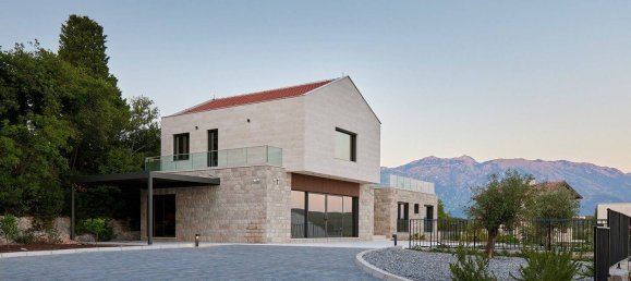 6 bedrooms Villa in Tivat, Montenegro No. 231 7