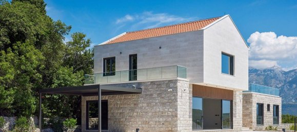 6 bedrooms Villa in Tivat, Montenegro No. 231 6