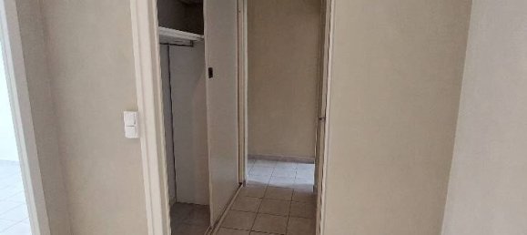 3 rooms Apartment in Tarbes, France No. 337025 8
