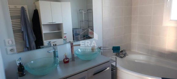 3 bedrooms House in Jeu-les-Bois, France No. 240314 5