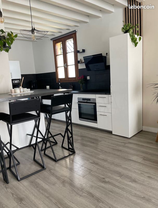 3 chambres Maison à Saint-Rambert-d'Albon, France No. 287059