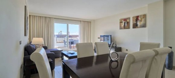 Ático de 2 dormitorios en Estepona, Spain No. 110496 2