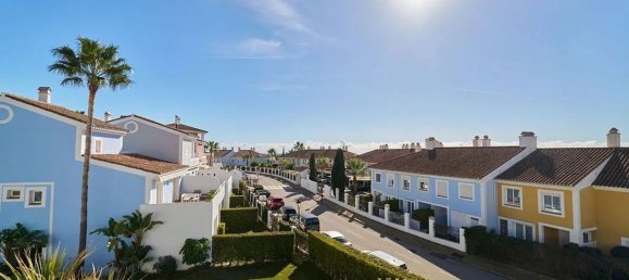 Ático de 2 dormitorios en Estepona, Spain No. 110496 29