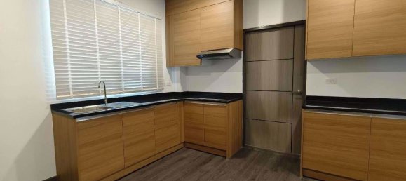 4 Schlafzimmer Haus in Watthana, Thailand, Nr. 7874 15